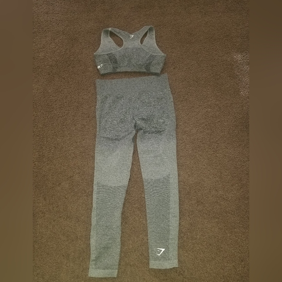 Gymshark ombre grey set - Picture 9 of 13